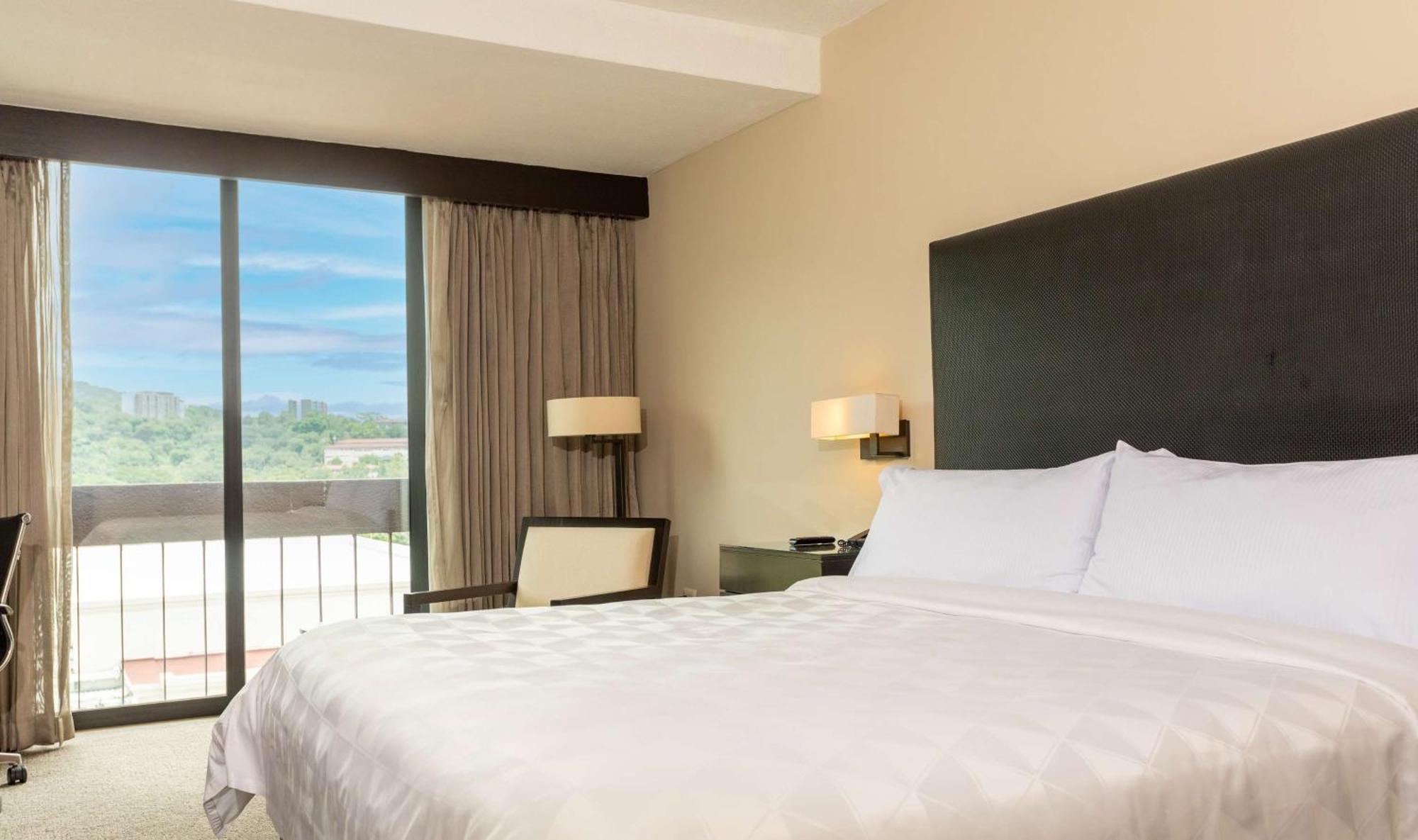 Hilton San Salvador Hotel Exterior photo