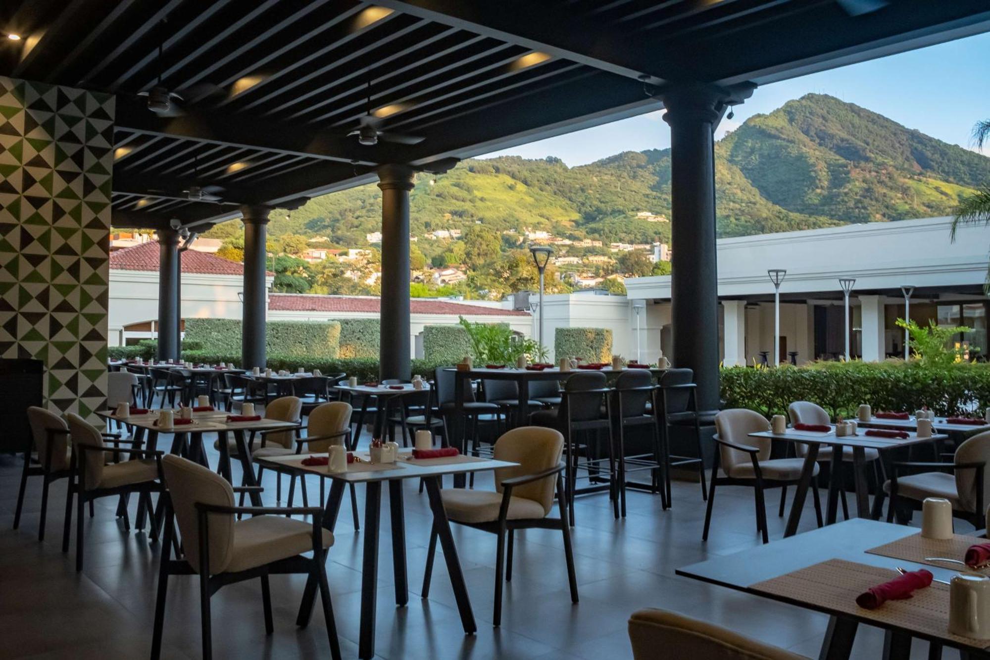 Hilton San Salvador Hotel Exterior photo